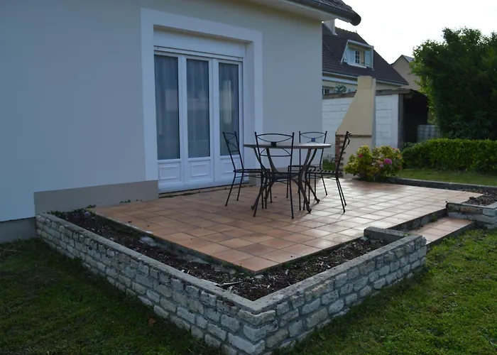 Le Dortoir, Maison Familiale - Jardin - 5km Cresserons